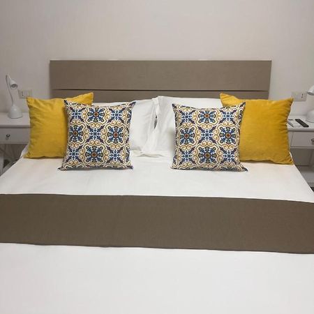 City Home 77 Napoli Bagian luar foto