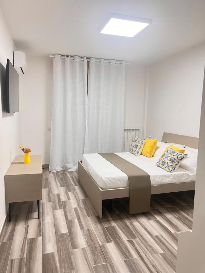 City Home 77 Napoli Bagian luar foto